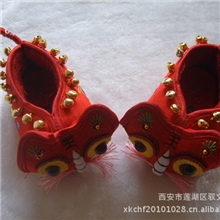 纯手工绣花婴儿软底虎头鞋2013新款金豆豆学步鞋