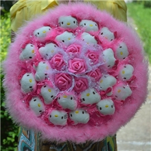 新品推出7朵粉色仿真玫瑰+22个kitty公仔情人节礼物批发加盟