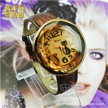 【爆款新品！】Weicai欧美风格个性猫女郎棱镜时尚手表/批发混批