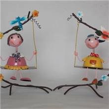 酒店装饰情侣铁娃娃铁艺工艺品铁皮娃娃荡秋千铁娃娃厂家直销