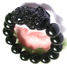 大号黑色琉璃貔貅手链批发地摊热卖义乌小饰品仿黑曜石串珠手链