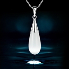 月光石猫眼石水滴项链吊坠韩版韩国饰品批发银饰天然水晶项饰