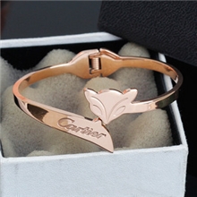 网络热卖18K玫瑰金狐狸手镯女士手镯女手环狐仙钛钢手镯