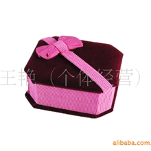 高档绒布包装盒玫红枣红蝴蝶结颜色随机礼物盒混批发