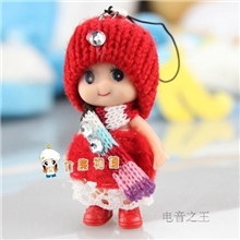 大眼睛围巾帽子裙子迷糊娃娃秋冬必备手机链包包挂件饰品精品批发