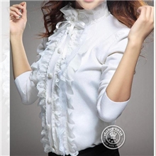 阿依莲风格春秋季新款女装韩版长袖宽松打底衫蕾丝短款针织毛衣