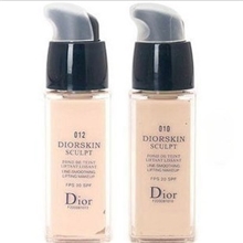 D奥滋润魅惑丝柔凝脂粉底液20ML2色可选（黑盖）