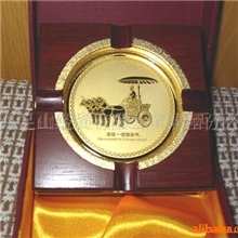 供应兵马俑木质镀金烟缸(图)