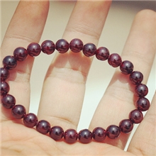 天然石榴石手链酒红石榴石手链表皮光滑红石榴石手链