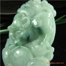 A货翡翠缅甸玉器冰种飘蓝花生肖吊坠天然玉石翡翠玉器挂件