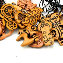 细绳混批链接仿桃木手机链手机挂件地摊热卖淘宝赠品