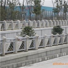 厂家直供低价优质铁艺铸造石复合栏杆（实景工程无锡新梅立交）