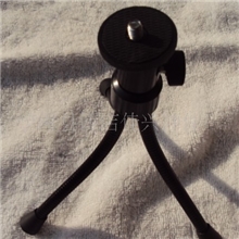 相机三脚架钓鱼灯三脚架手电筒三脚架金属三脚架三角架