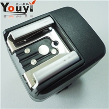 厂家大量供应热靴转换器尼康专用适配器PC影室灯闪光灯