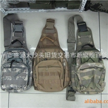 战术斜挂包，098胸包厂家批发