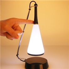 最新供应带音响的触控LED台灯/USB充电触摸LED节能台灯/音乐台灯