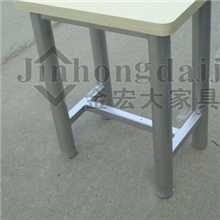 厂家直销：小方凳钢管小方凳椅子特价销售