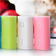移动电源厂家直销品牌4400容量三星小米苹果专用充电宝批发