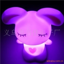 流氓兔七彩小夜灯七彩爱心兔七彩LOVE兔七彩小夜灯小夜灯