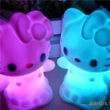 KT猫七彩变色小夜灯七彩KT猫变色小夜灯