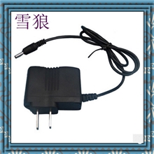 18650强光手电直充充电器强光手电电池充电器手电筒充电器批发