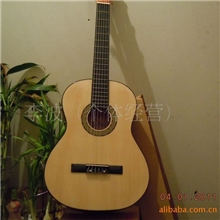 厂家直销超低价39寸普通古典吉他（抛光琴）