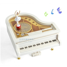 仿真钢琴音乐盒跳舞旋转芭蕾女孩八音盒赠品小礼物澄海小额批发