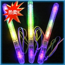义乌发光透明棒厂家直销七彩闪光棒荧光棒热销地摊批发定做