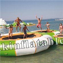 水上充气运动产品PVC闭气产品水上蹦极PVC充气水上蹦床