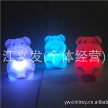 供应生肖猪七彩小夜灯，奥特曼小夜灯，小夜灯外壳，搪胶玩具加工