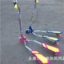 厂家批发最新款豪华型折叠儿童脚踏三轮蛙式车产品热销滑板车