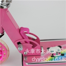 厂家直销可折叠儿童三轮滑板125PU闪光轮脚踏滑板全车铁高档902