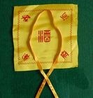 厂家大量供应酒瓶瓶口布酒盖布瓶口丝带质优价量大优惠