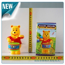 供应儿童上链打鼓玩具上链摇摆打鼓维尼熊塑料上链打鼓玩具批发