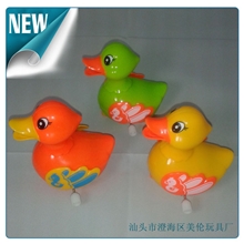 厂家直销多款动物玩具礼品儿童益智上链玩具上链小鸭玩具