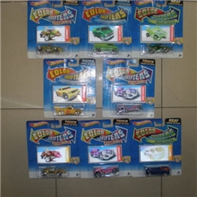 正版美泰玩具/风火轮超级变色小车/吸塑彩盒装V0576