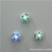 供应七彩闪灯玩具电子配件纽扣电池盒LED发光七彩灯座