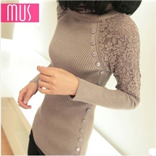 秋冬新款蕾丝勾花百搭纽扣长袖高领打底毛衣女