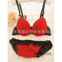 740黑马潮流简约女士文胸抓皱蕾丝集中聚拢内衣文胸套装批发供应