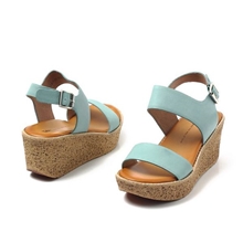 2012夏季新款坡跟高跟女鞋真皮牛皮凉鞋2NT05特价直批