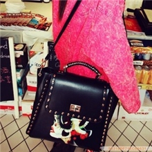 包袋2013民族风铆钉脸谱公文包单肩手提斜跨包潮女包多功能三用包