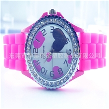 现货供应geneva新款心形硅胶手表优质硅胶女士手表外贸手表批发