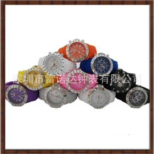 专业生产颜色多样免费定做LOGO环保材料欧美流行硅胶手表