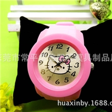 淘宝热卖爆款HelloKitty糖果色硅胶手表学生表