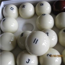 厂家直销高品质俄罗斯台球桌球(俄式台球，桌球)台球用品出口专用