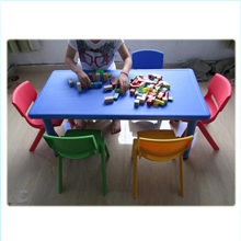 供应幼儿园装用塑料桌椅幼儿园塑料桌子无毒无味塑料桌环保塑料桌