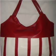 安徽淮安箱包批发10十元箱包批发