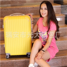 2013最新款时尚百搭行李箱批发厂家直销万向轮旅行拉杆箱818