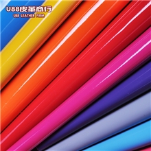 义乌U88皮革厂家批发供应0.5mmPU镜面革亮光漆皮皮革