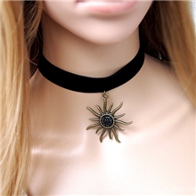 特价李小璐同款黑色天鹅绒带太阳图案缎带颈链项链女韩国